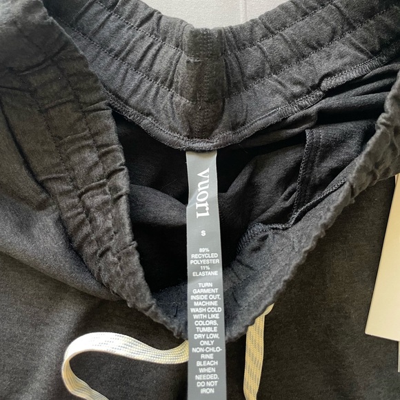 Vuori joggers 🤍 - Picture 4 of 6